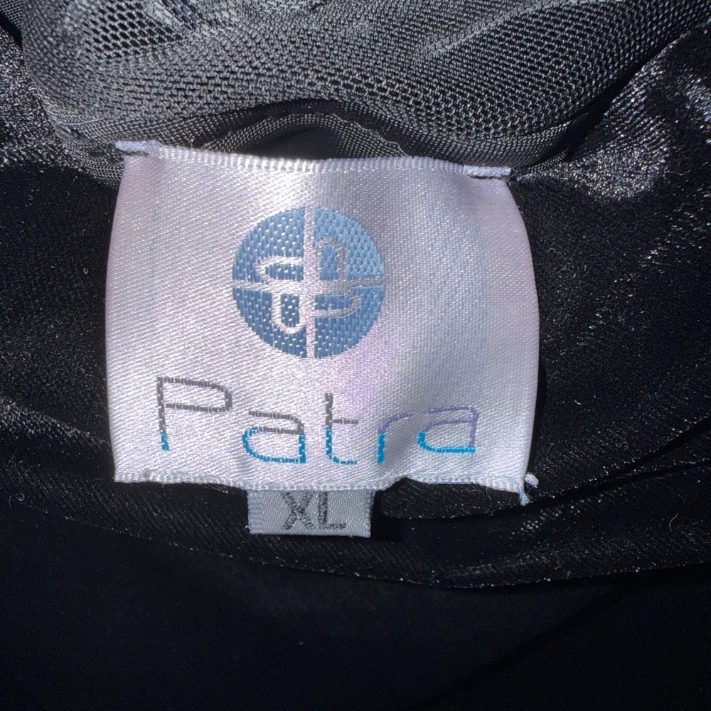 Patra Black Blouse with Floral Embroidery - Picture 5 of 5